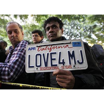 Jacksons Familie betritt das Gerichtsgebäude