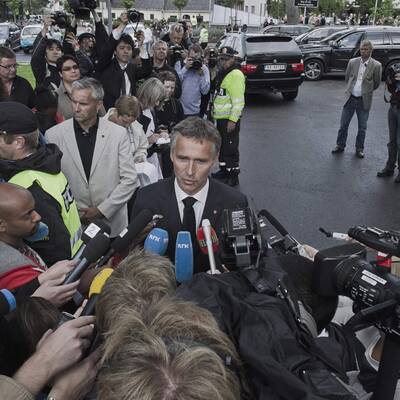 Stoltenberg besucht die Opfer