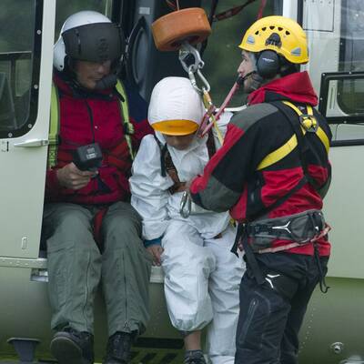 Touristen 18 Stunden in Seilbahn eingeschlossen