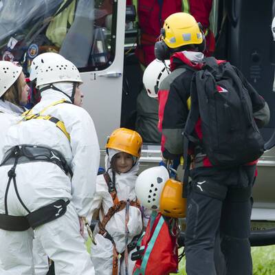 Touristen 18 Stunden in Seilbahn eingeschlossen