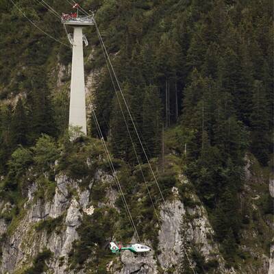 Touristen 18 Stunden in Seilbahn eingeschlossen