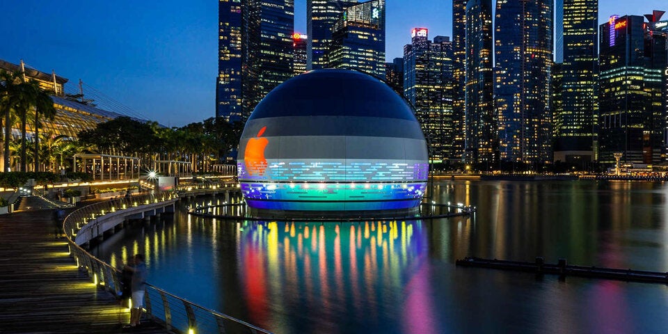 Schwimmende Kugel ist coolster Apple Store der Welt