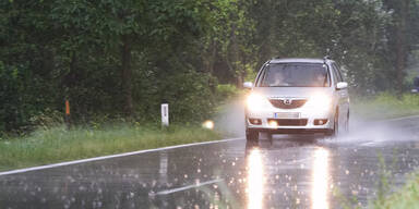 Richtiges Verhalten bei Aquaplaning