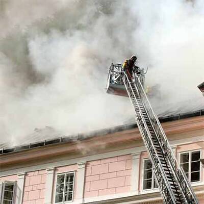 Großbrand in Schloss Arenberg