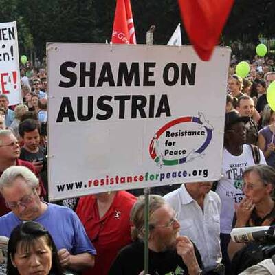 Tausende demonstrieren für Arigona