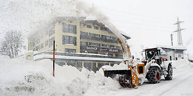 Wintersperre am Arlberg (Schnee)