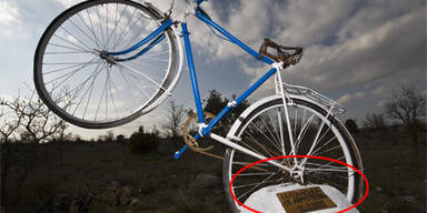 Spott-Denkmal für Armstrong-Sturz