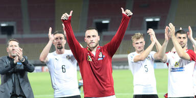 So lacht das Netz über Arnies Kult-Sager