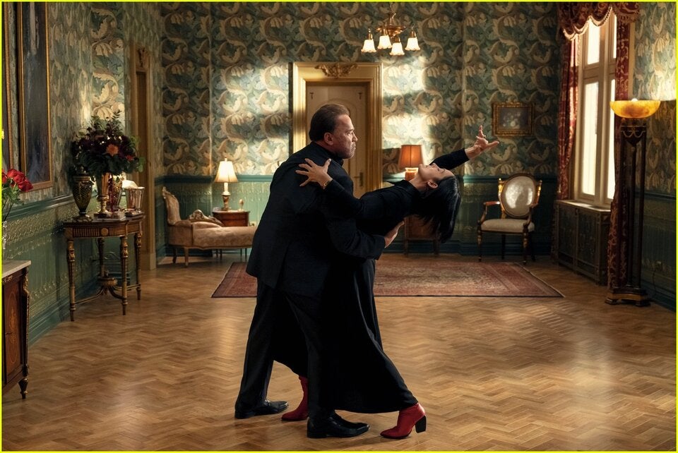 Arnold Schwarzenegger und Carrie Anne Moss