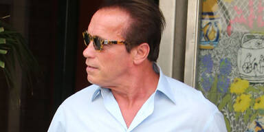 Arnie macht Schluss mit seinem Vollbart