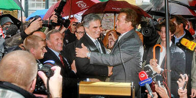 So eröffnete Arnie sein Museum bei Thal