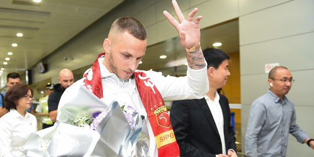 Fan-Empfang: Hier landet Arnie in China