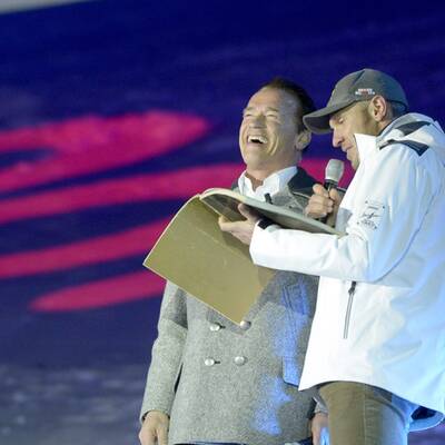 Der Ex-Governator und die Ski-Legende bei der Eröffnung der Ski-WM