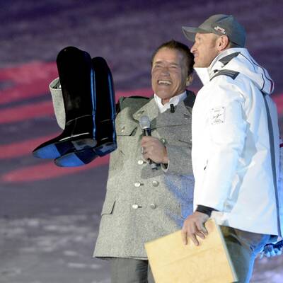 Der Ex-Governator und die Ski-Legende bei der Eröffnung der Ski-WM