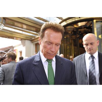 Arnold Schwarzenegger in Wien gelandet