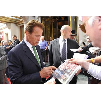 Arnold Schwarzenegger in Wien gelandet