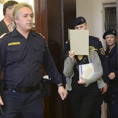 Prozess gegen Arsen-Witwe