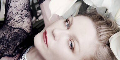 Kirsten Dunst modelt wieder für Bulgari 