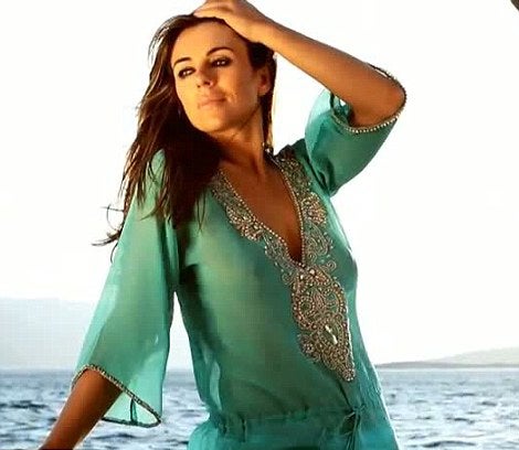 Elizabeth Hurley zeigt sich freizügig