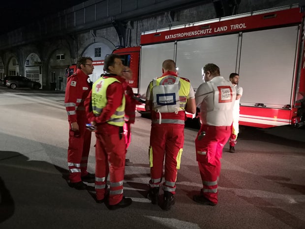 Rettungs-Großeinsatz bei Hochzeitsfeier in Innsbruck