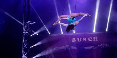 Zirkus-Artistin verunfallt