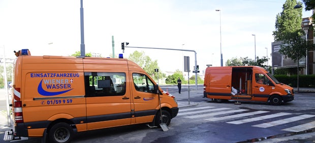 Wasserrohrbruch mitten in Wien: Verkehrs-Behinderungen