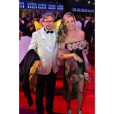 Die Stars treffen am roten Teppich des Life Ball 2014 ein