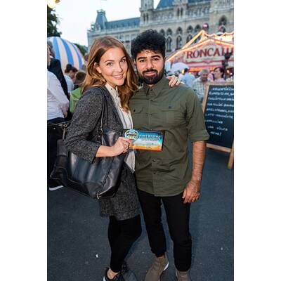 Circus Roncalli: Stars auf Gala-Premiere