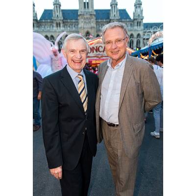 Circus Roncalli: Stars auf Gala-Premiere