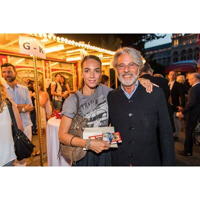 Circus Roncalli: Stars auf Gala-Premiere