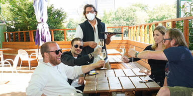 Wirt Lokal Corona Wien