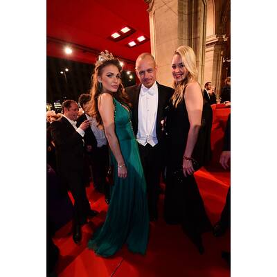 Die Stars beim Opernball 2016