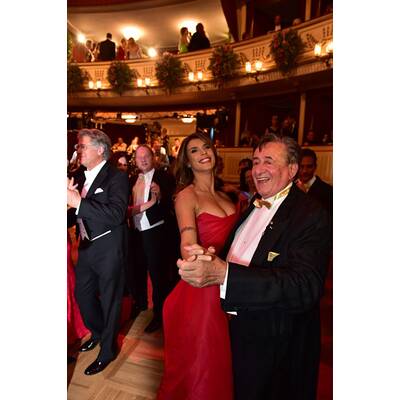 Elisabetta Canalis am Opernball 2015