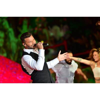 Stars und glamouröse Kostüme am Life Ball