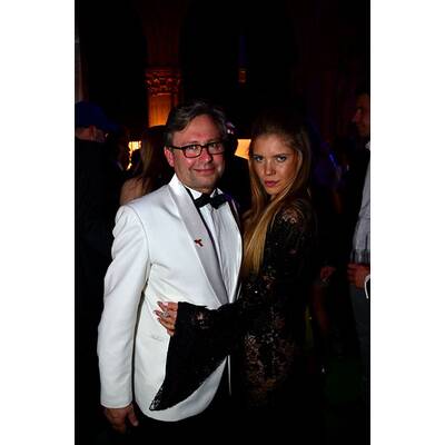 Stars und glamouröse Kostüme am Life Ball