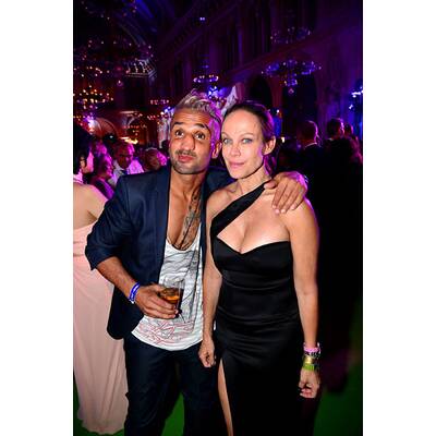 Stars und glamouröse Kostüme am Life Ball