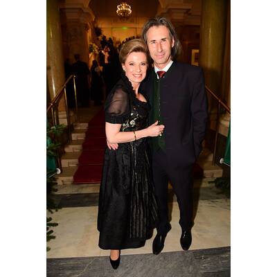 Promis & Polit-Stars beim Jägerball 2016