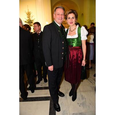 Promis & Polit-Stars beim Jägerball 2016