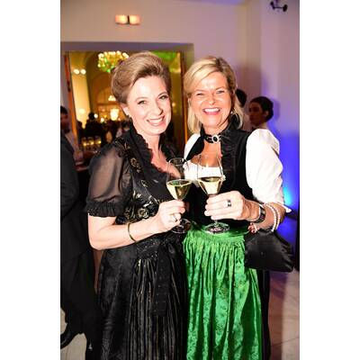 Promis & Polit-Stars beim Jägerball 2016