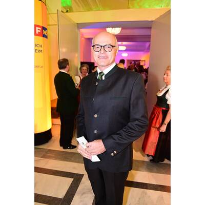 Promis & Polit-Stars beim Jägerball 2016