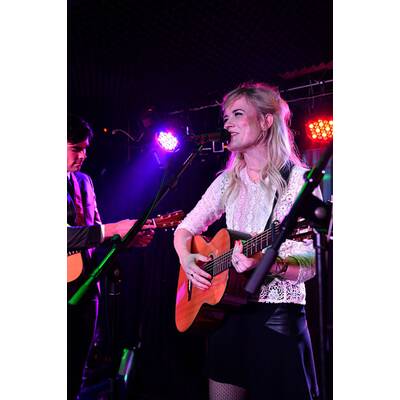 The Common Linnets: Ilse Delange in Wien