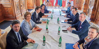 Koalitions-Poker:  Hinter den Kulissen