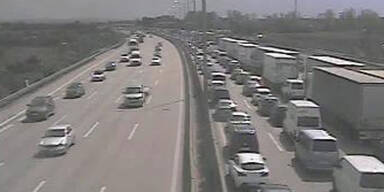 Eine Tote bei Crash auf der Südautobahn 