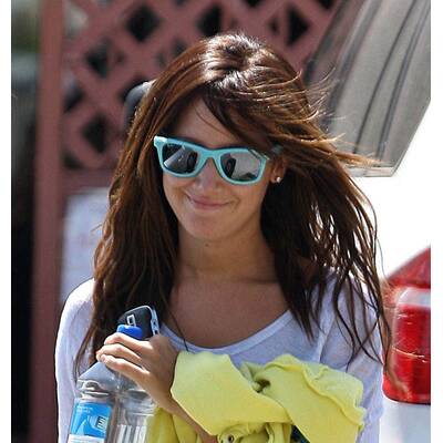 Bunte Sonnenbrillen der Stars