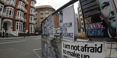 Ecuador gewährt Wikileaks-Boss Asyl