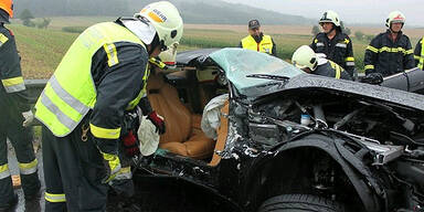 Aston Martin landet in der Leitschiene 