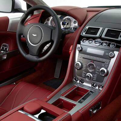 Aston Martin DB9 (2013)