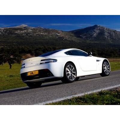 Aston Martin Vantage (2012)