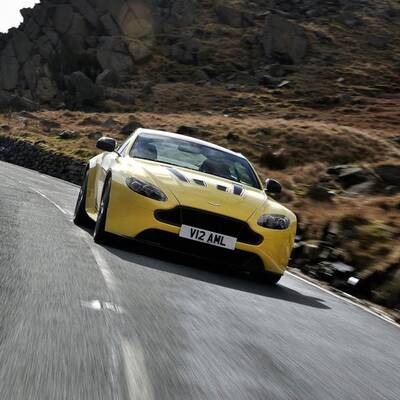 Aston Martin Vantage V12 S