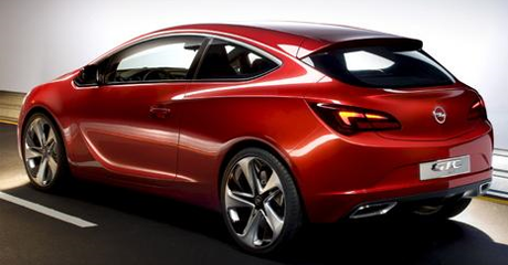 Opel Astra GTC Weltpremiere in Paris 2010